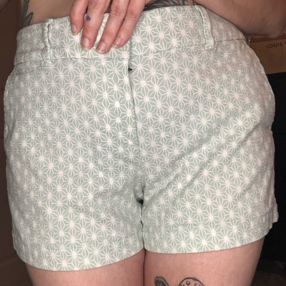 LOFT shorts - Picture 3 of 6